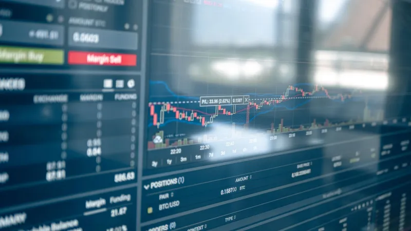 Reading the Fade: A Trader's Framework for Catching Bitcoin Trend Exhaustion Early